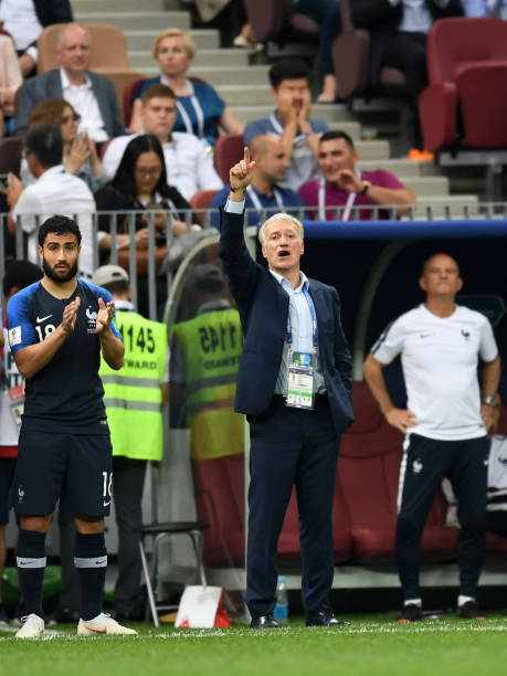 台上崭露头 台上崭露头